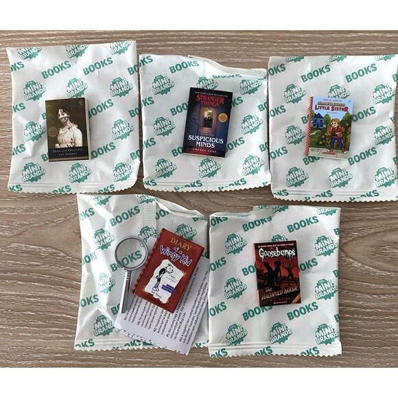 5 x Mini Brands Books Goosebumps, Stranger Things, Wimpy Kid + More - Picture 1 of 6